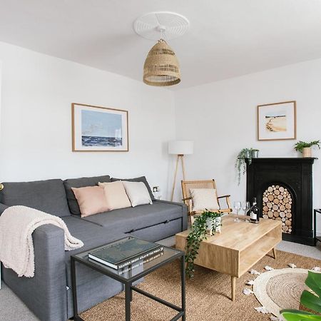 Cosy Period Cottage 2Min Walk To The Beach Portrush Eksteriør billede