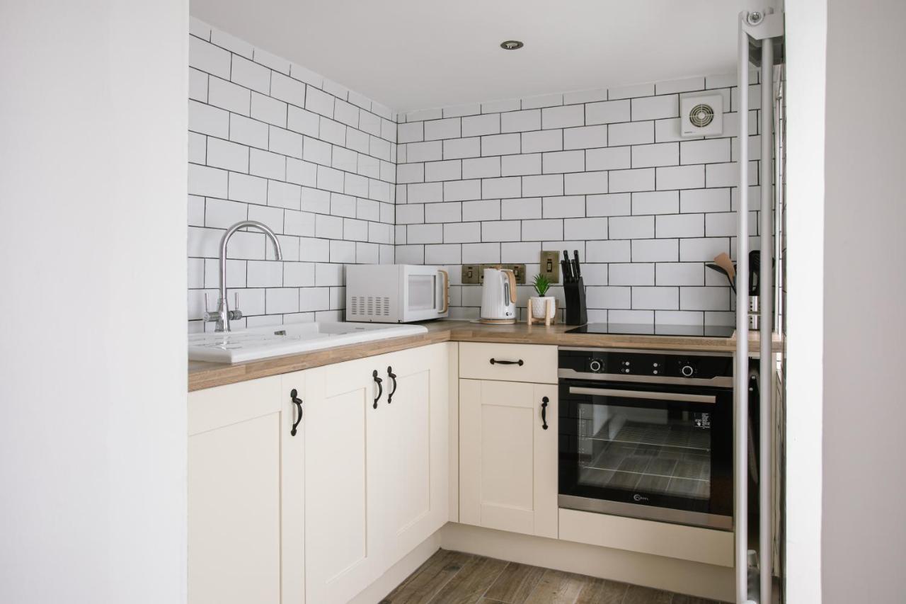 Cosy Period Cottage 2Min Walk To The Beach Portrush Eksteriør billede