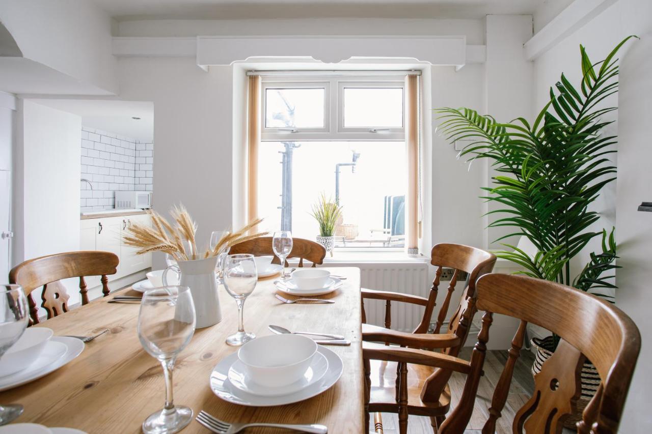 Cosy Period Cottage 2Min Walk To The Beach Portrush Eksteriør billede