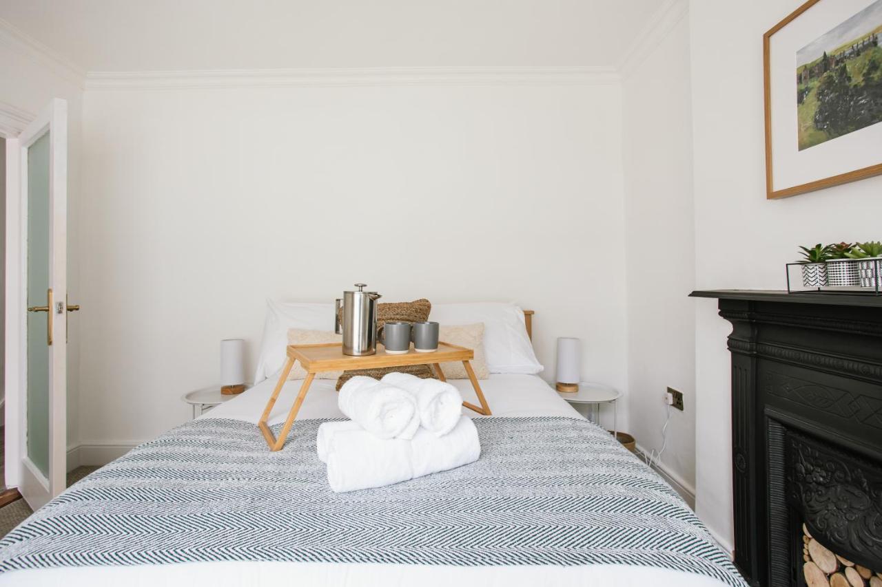 Cosy Period Cottage 2Min Walk To The Beach Portrush Eksteriør billede