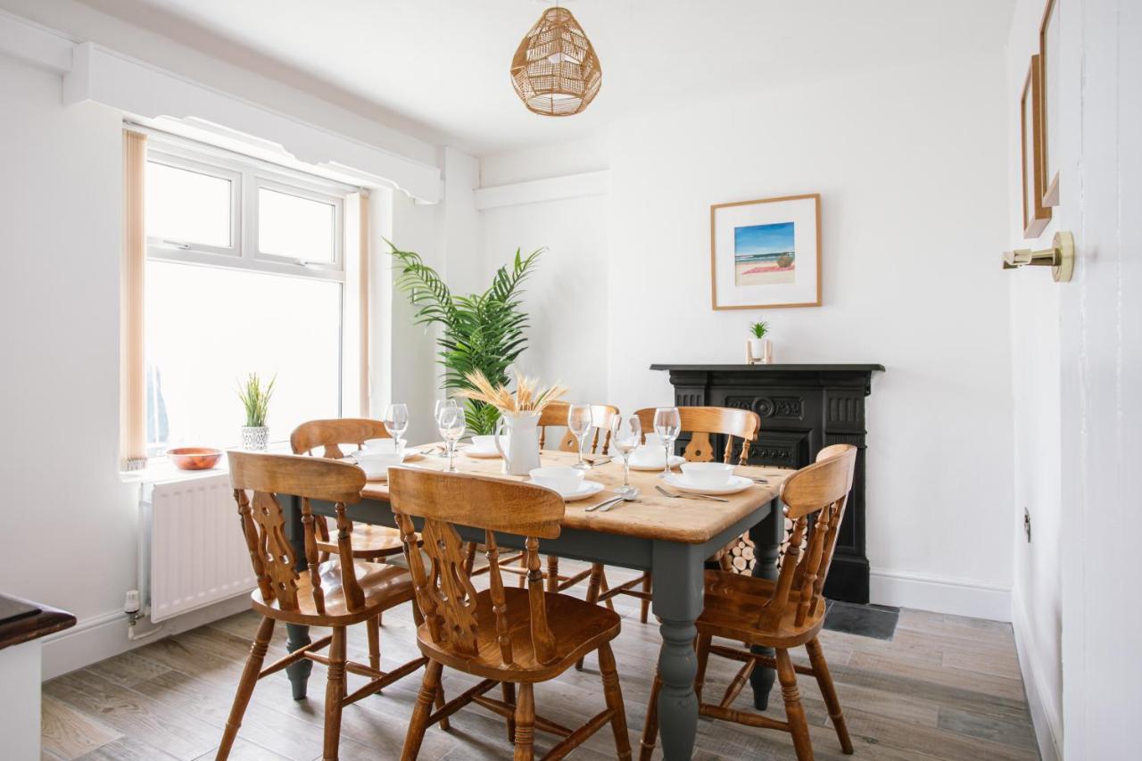 Cosy Period Cottage 2Min Walk To The Beach Portrush Eksteriør billede