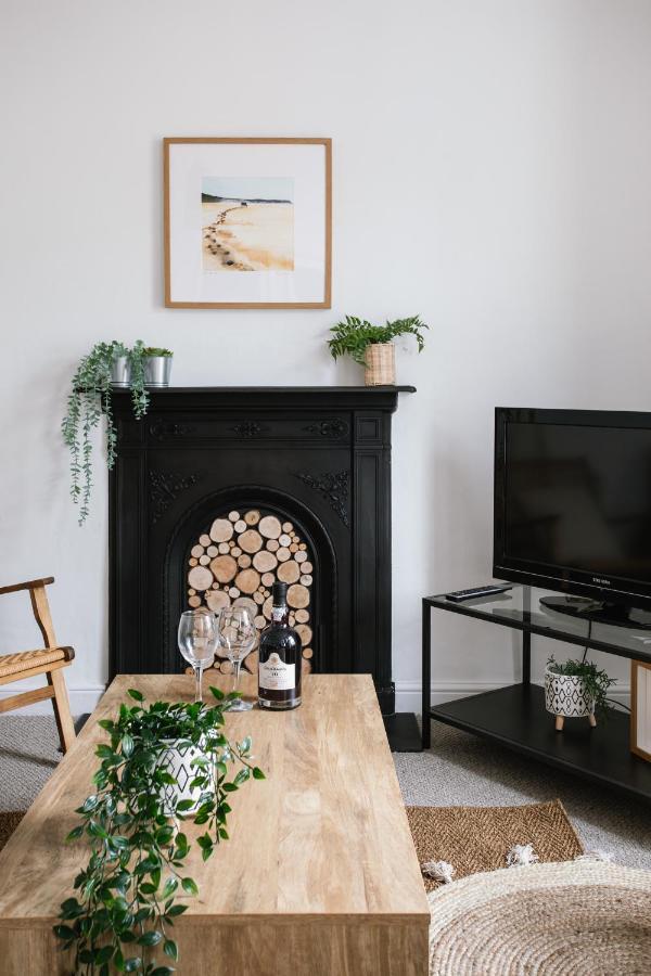 Cosy Period Cottage 2Min Walk To The Beach Portrush Eksteriør billede